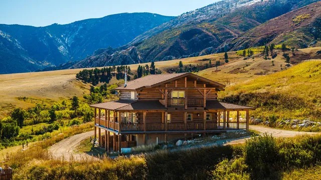 $1,050,000 | 71 Lower Hideaway Lane, Sheridan, WY 82801