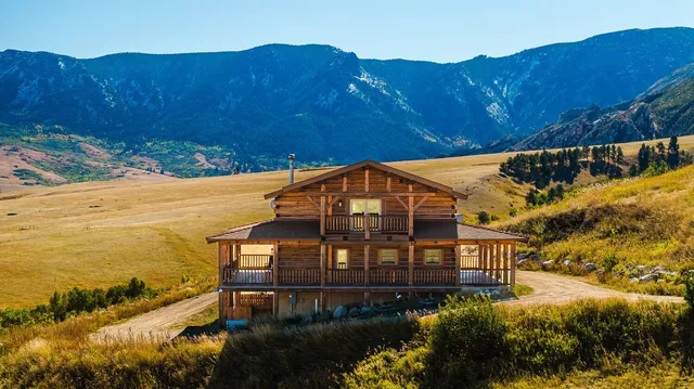 $1,050,000 | 71 Lower Hideaway Lane, Sheridan, WY 82801