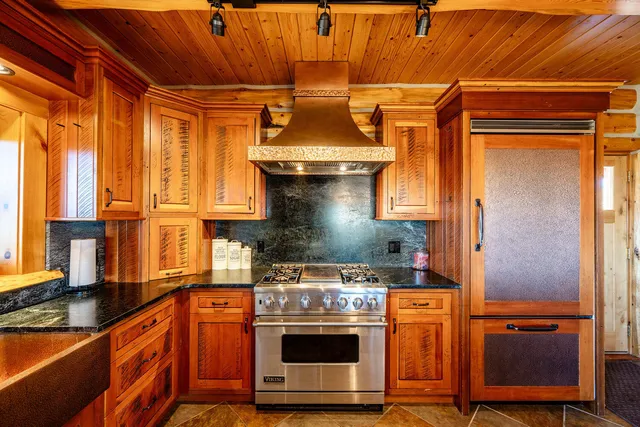 $1,050,000 | 71 Lower Hideaway Lane, Sheridan, WY 82801