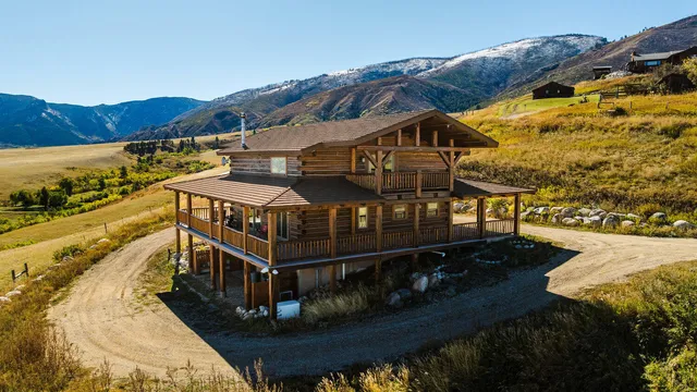 $1,050,000 | 71 Lower Hideaway Lane, Sheridan, WY 82801