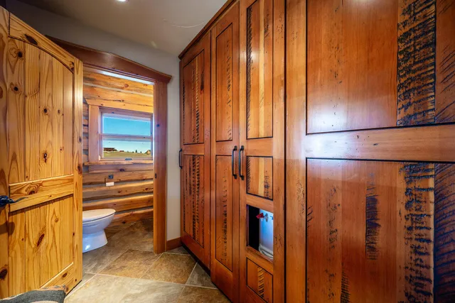 $1,050,000 | 71 Lower Hideaway Lane, Sheridan, WY 82801