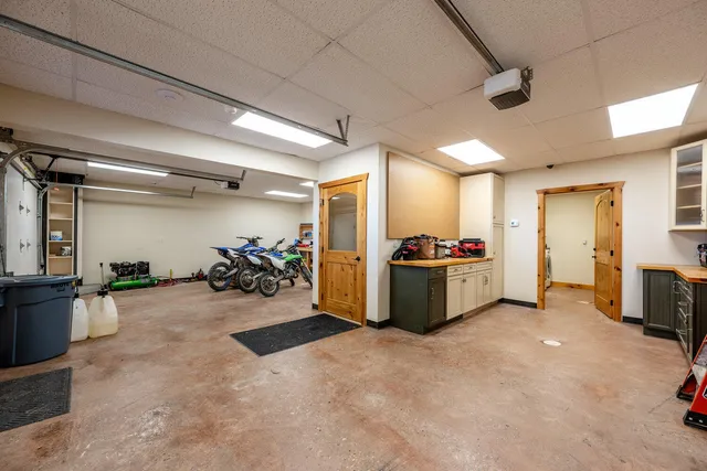 $1,050,000 | 71 Lower Hideaway Lane, Sheridan, WY 82801