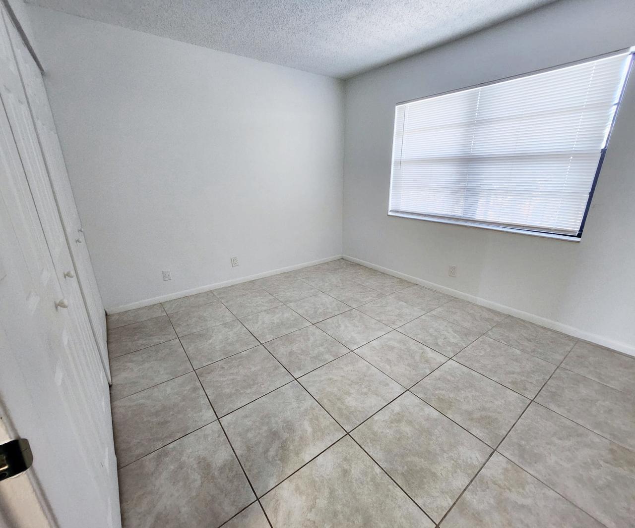 9235 Southwest 8th Street, Unit 402 Boca Raton, FL 33428 - Photo 7 of 37 fb4c73cb-a2dd-4b0c-9ace-a4d9081f924f