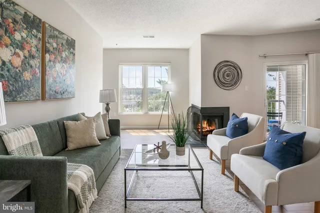 $499,900 | 247 South Pickett Street, Unit 301, Alexandria, VA 22304