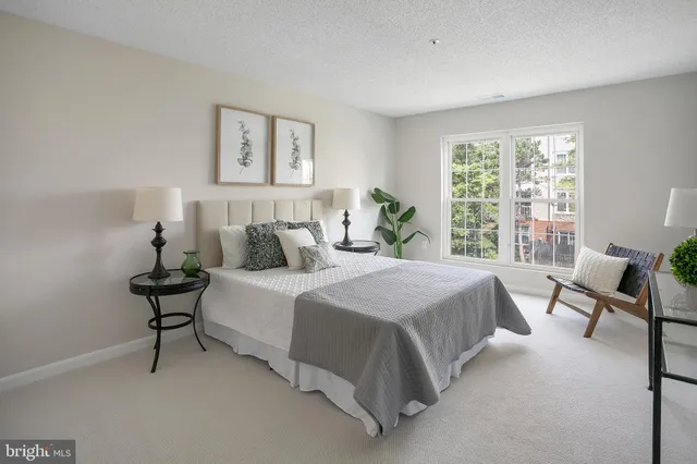 $499,900 | 247 South Pickett Street, Unit 301, Alexandria, VA 22304