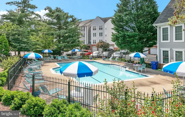 $499,900 | 247 South Pickett Street, Unit 301, Alexandria, VA 22304