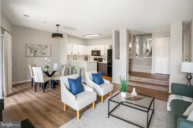 $499,900 | 247 South Pickett Street, Unit 301, Alexandria, VA 22304