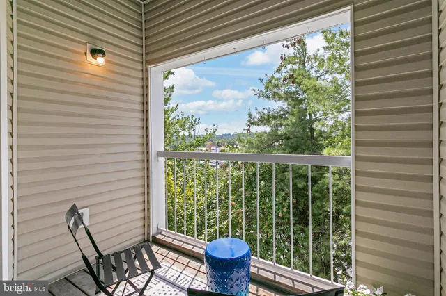 $499,900 | 247 South Pickett Street, Unit 301, Alexandria, VA 22304