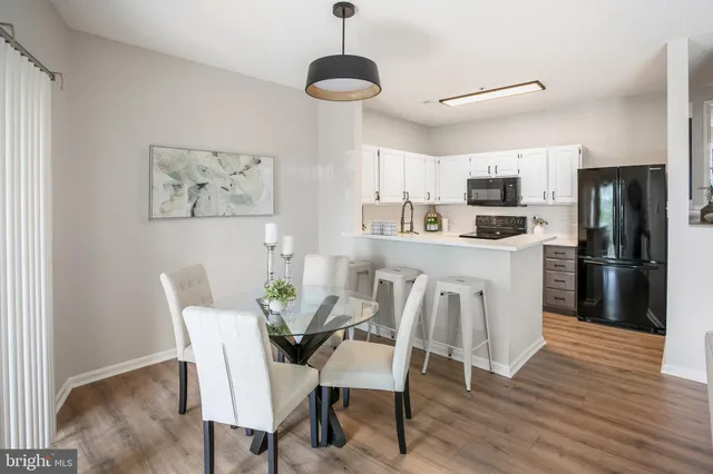 $499,900 | 247 South Pickett Street, Unit 301, Alexandria, VA 22304