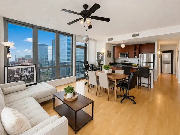 $4,300 | 565 West Quincy Street, Unit 1709, Chicago, IL 60661