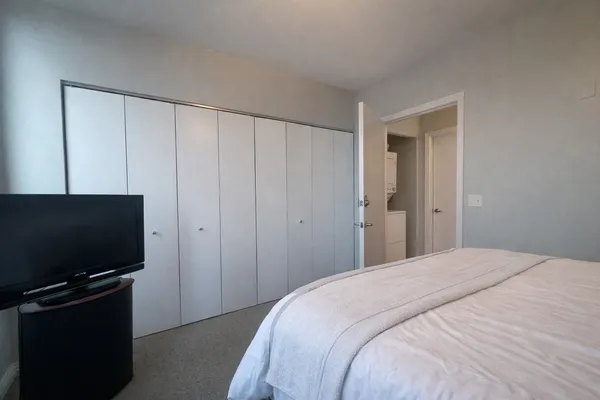 $4,300 | 565 West Quincy Street, Unit 1709, Chicago, IL 60661