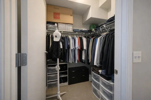 $4,300 | 565 West Quincy Street, Unit 1709, Chicago, IL 60661