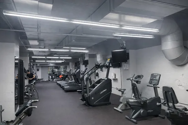 $4,300 | 565 West Quincy Street, Unit 1709, Chicago, IL 60661
