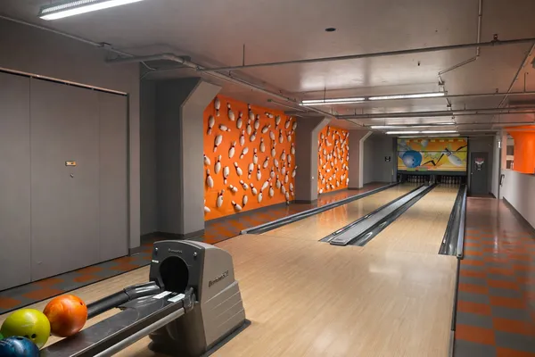 $4,300 | 565 West Quincy Street, Unit 1709, Chicago, IL 60661