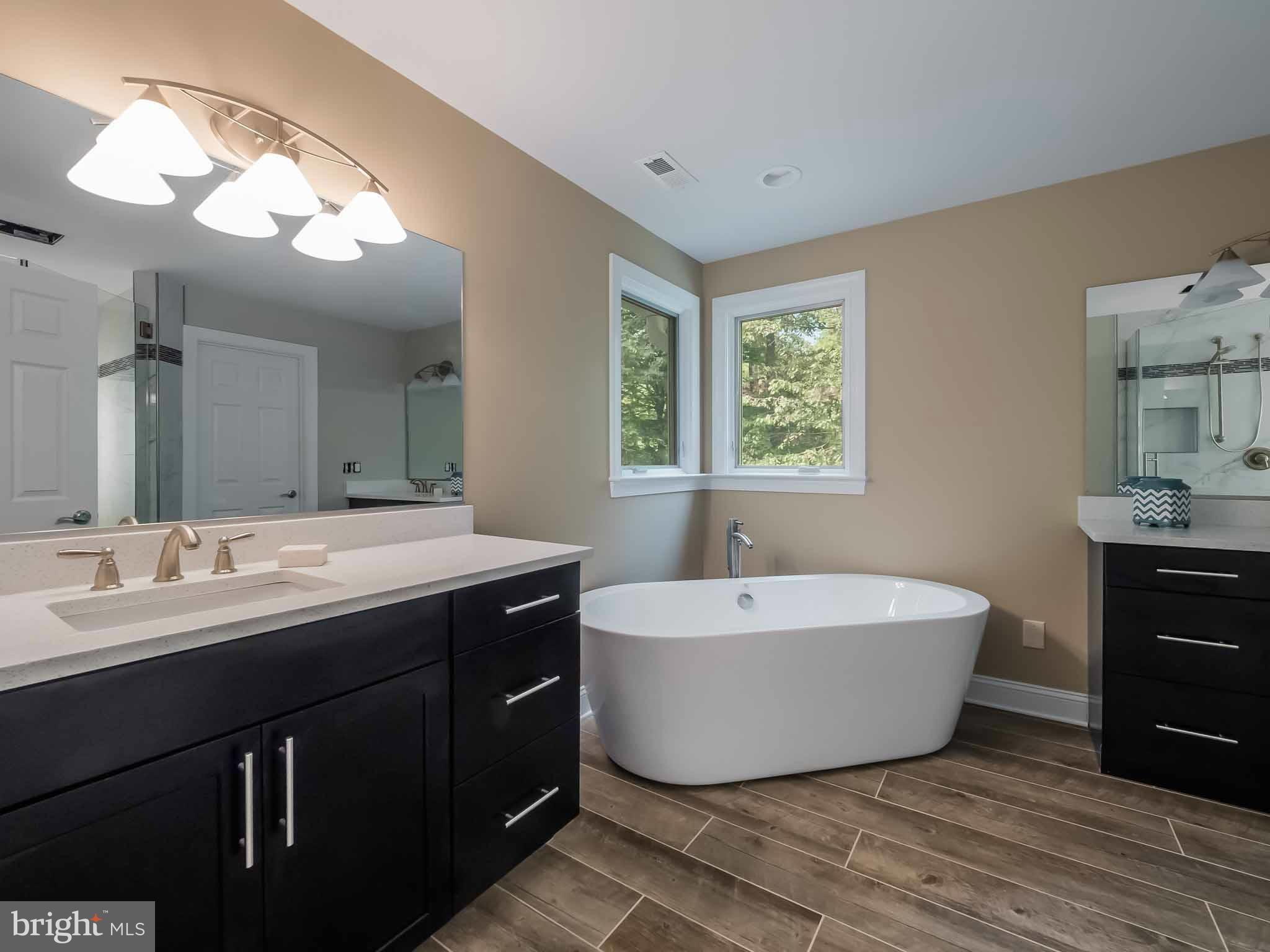 10205 McQueen Road Lusby, MD 20657 - Photo 22 of 29 Bath (Master)