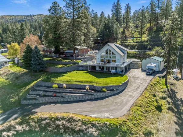 $599,000 | 304 Airport Way, Seven Bays, WA 99122