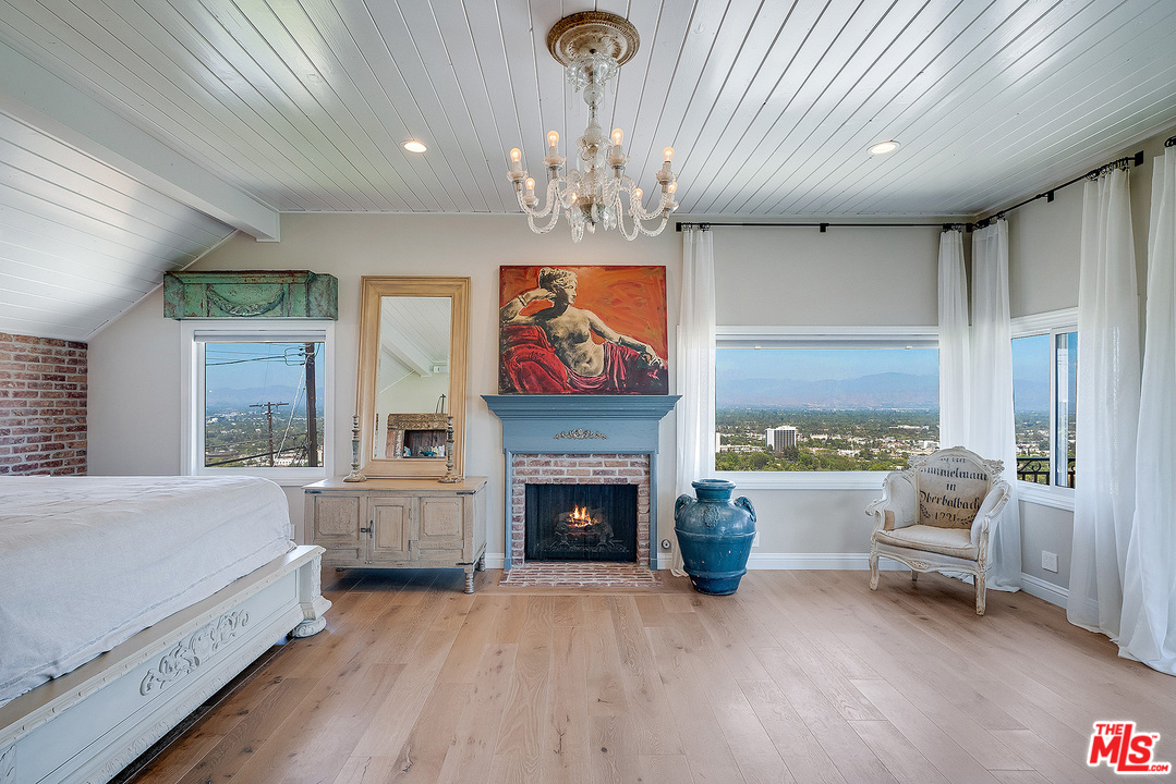 4070 Cody Road Sherman Oaks, CA 91403 - Photo 16 of 53