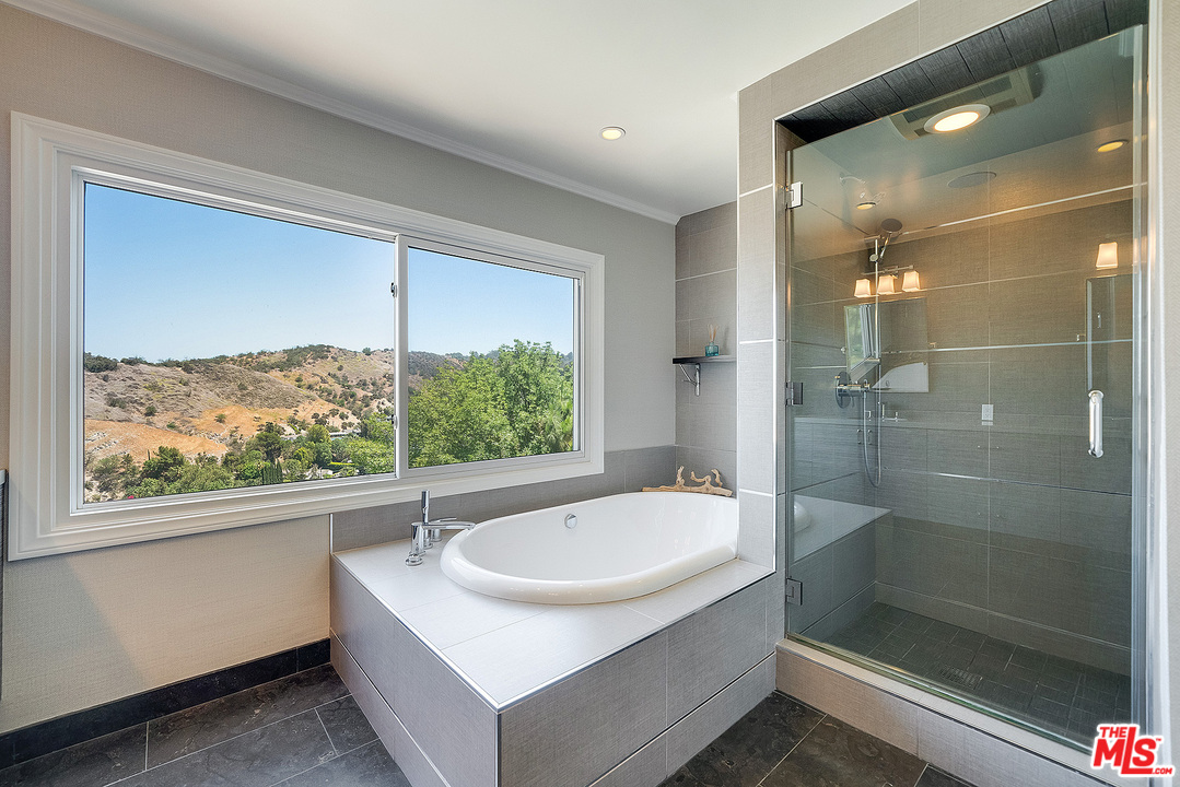 4070 Cody Road Sherman Oaks, CA 91403 - Photo 21 of 53