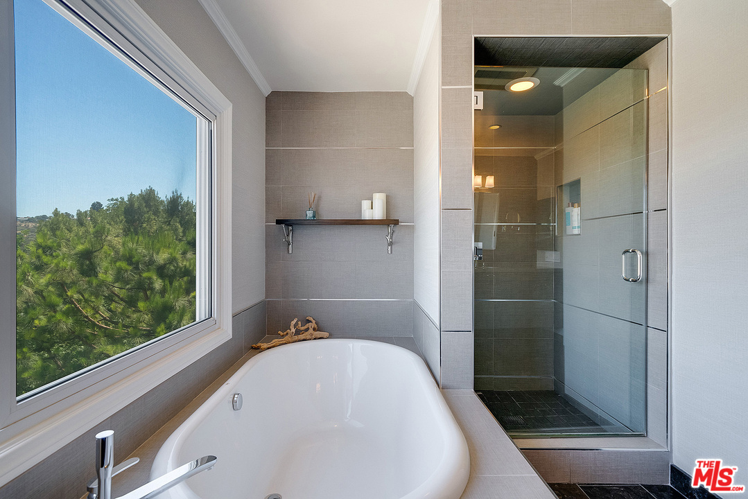 4070 Cody Road Sherman Oaks, CA 91403 - Photo 22 of 53