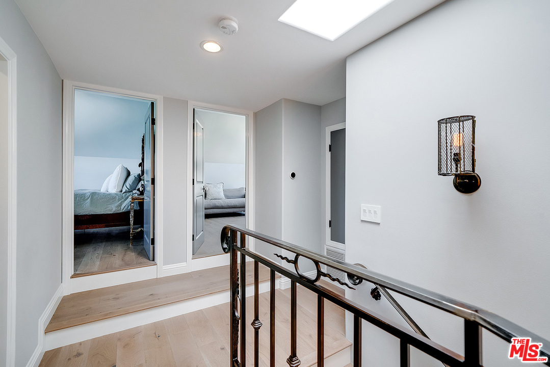 4070 Cody Road Sherman Oaks, CA 91403 - Photo 24 of 53