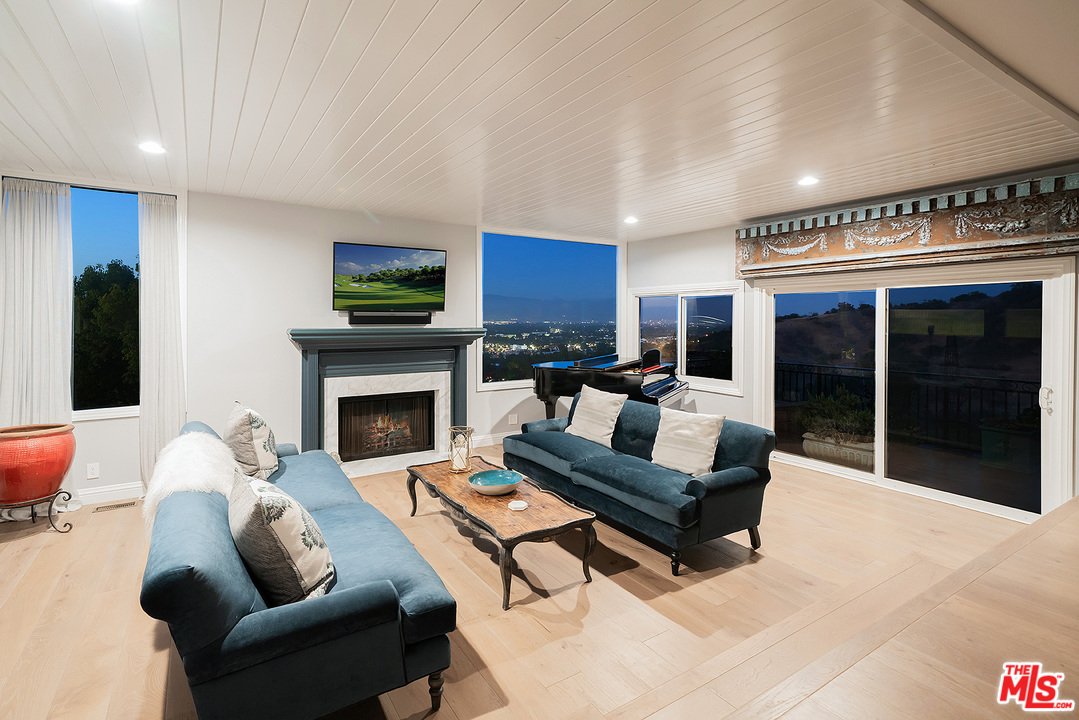 4070 Cody Road Sherman Oaks, CA 91403 - Photo 31 of 53