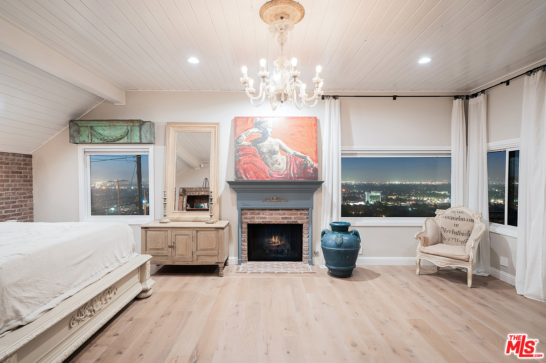 4070 Cody Road Sherman Oaks, CA 91403 - Photo 32 of 53