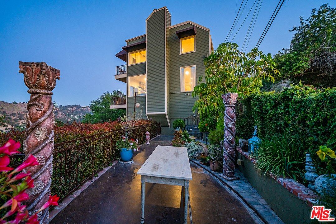 4070 Cody Road Sherman Oaks, CA 91403 - Photo 45 of 53