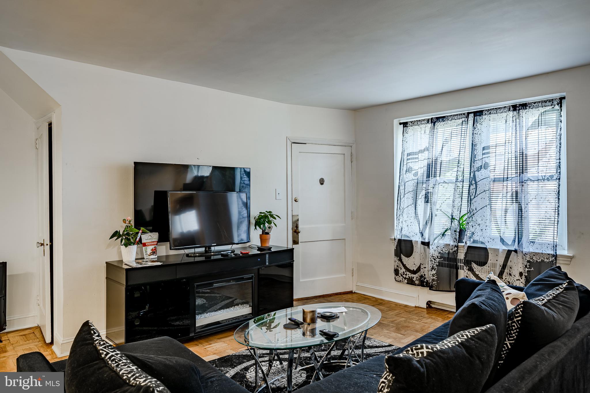 103 St Laurence Road Upper Darby, PA 19082 - Photo 15 of 45 Unit #1 Living Room