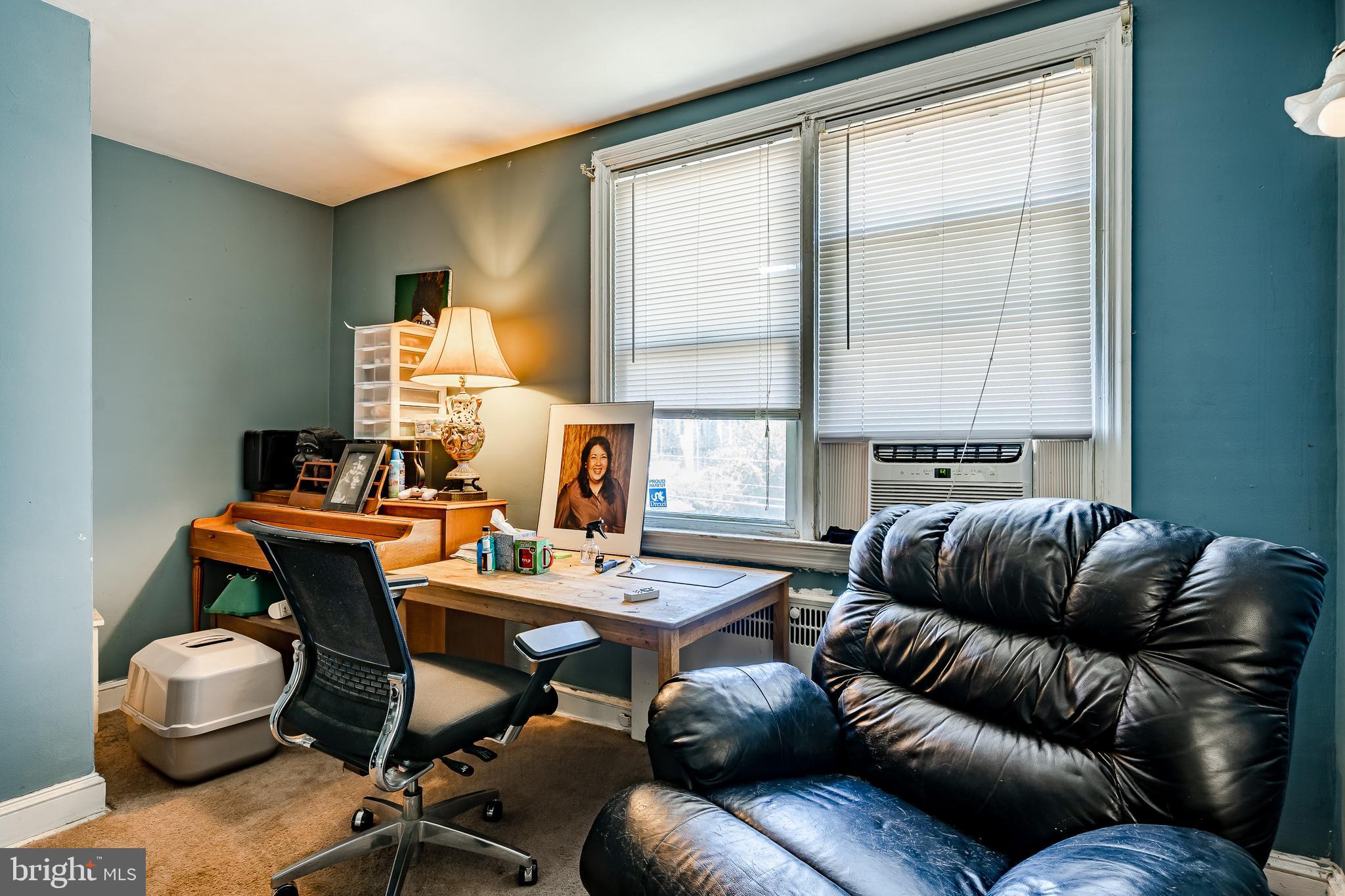 103 St Laurence Road Upper Darby, PA 19082 - Photo 25 of 45 Unit #2 Living Room
