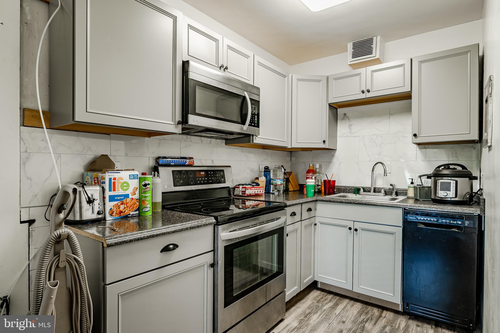 103 St Laurence Road Upper Darby, PA 19082 - Photo 28 of 45 Unit #2 Kitchen