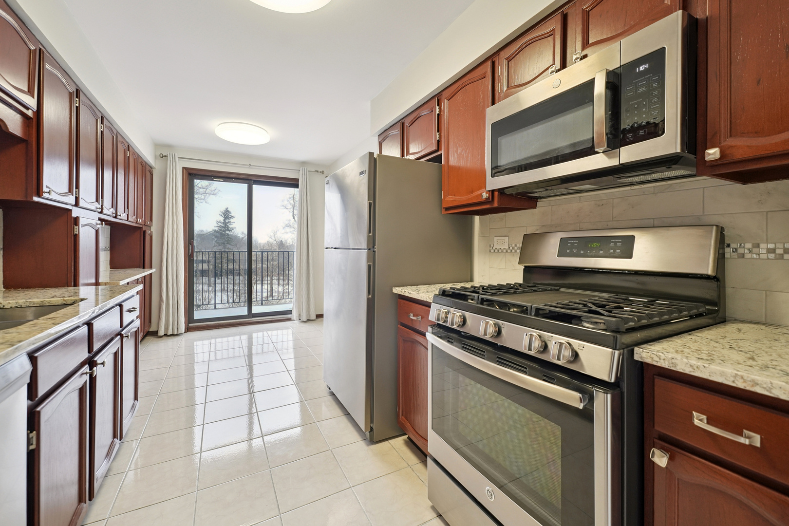 1-s150 Spring Road, Unit 4K Oak Brook, IL 60181 - Photo 7 of 39 Gallery Image 7