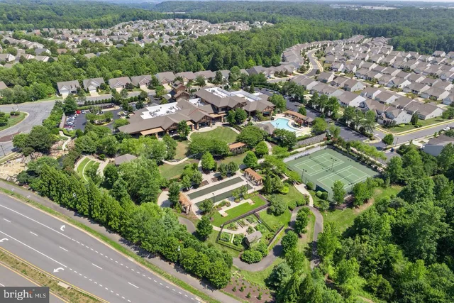 $625,000 | 5 Montauk Avenue, Fredericksburg, VA 22406