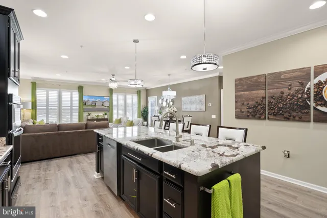 a view of a livingroom and dining room