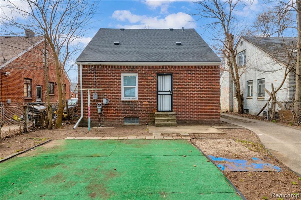 17212 Sunderland Road Detroit, MI 48219 - Photo 24 of 25 GetMedia-14