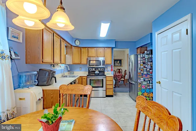 $430,000 | 19 Devonshire Court, Sicklerville, NJ 08081