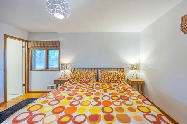 $749,000 | 239 Byrondale Avenue, Wayzata, MN 55391