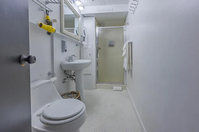 $749,000 | 239 Byrondale Avenue, Wayzata, MN 55391