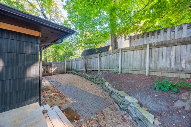 $749,000 | 239 Byrondale Avenue, Wayzata, MN 55391