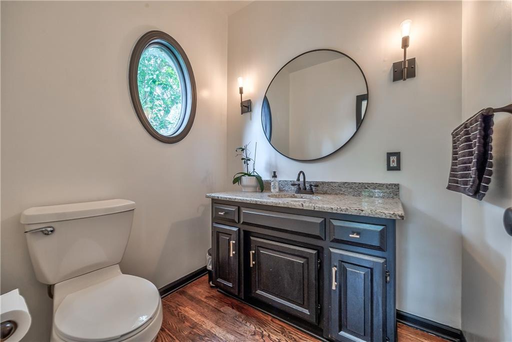 15409 Reeds Street Overland Park, KS 66223 - Photo 16 of 40