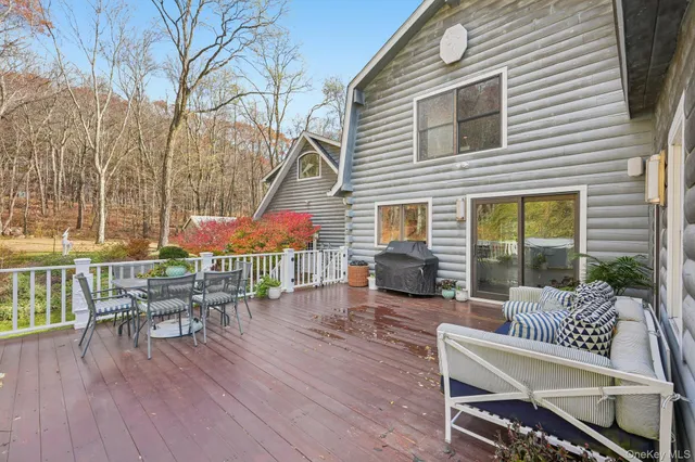 $1,995,000 | 43 Meeting House Road, Pawling, NY 12564