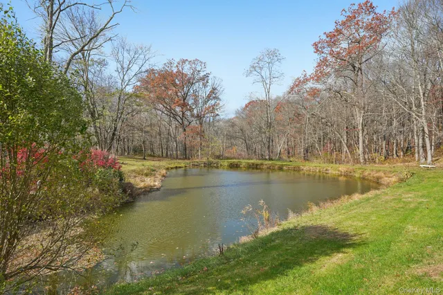 $1,995,000 | 43 Meeting House Road, Pawling, NY 12564