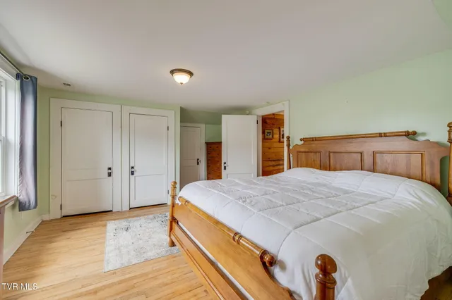 $425,000 | 205 Willow Street, Roan Mountain, TN 37687