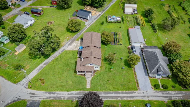 $425,000 | 205 Willow Street, Roan Mountain, TN 37687