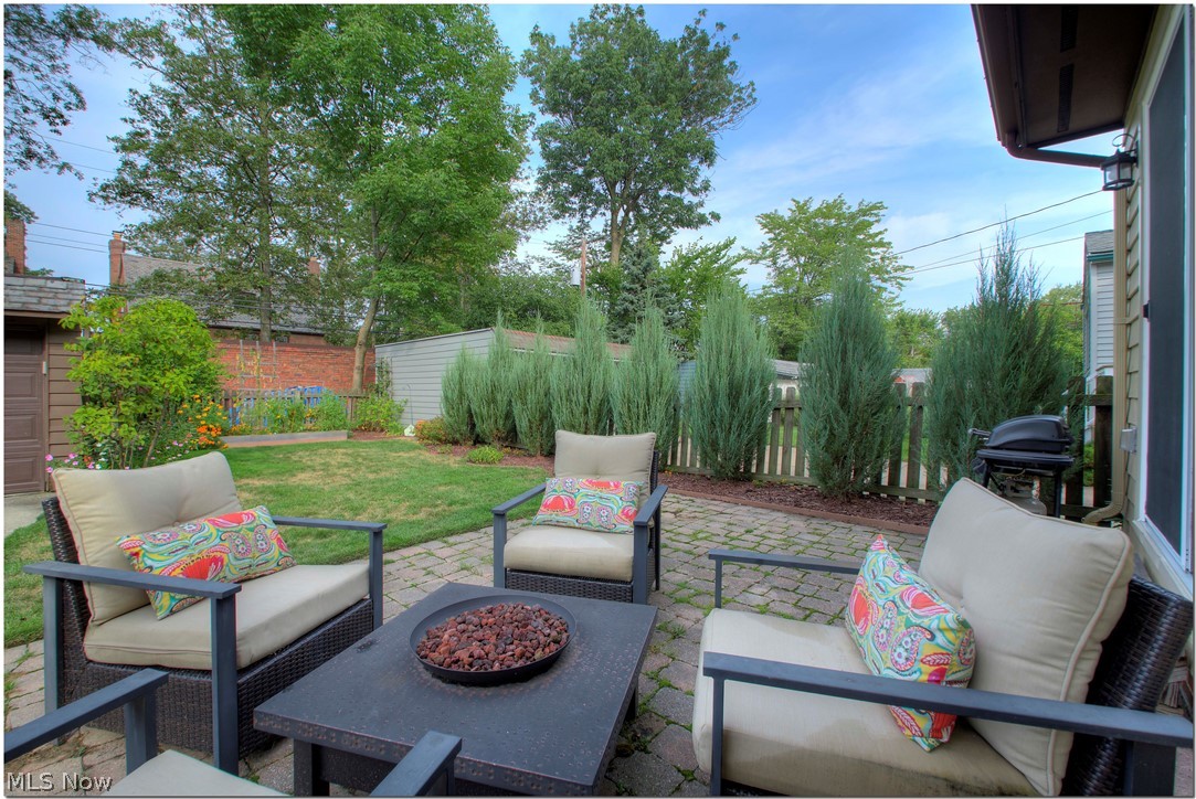2456 Fenwick Road Cleveland, OH 44118 - Photo 28 of 30 Gallery Image 28