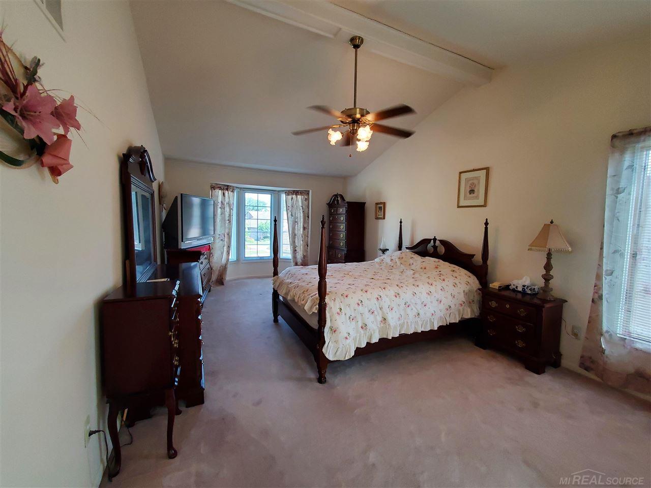 46869 West Ridge Drive Macomb, MI 48044 - Photo 31 of 48 50080942-30.JPG