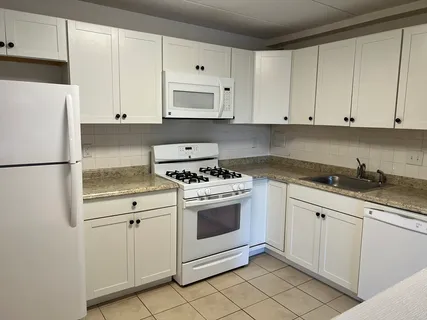$2,275 | 1 Pond Street, Unit 1J, Winthrop, MA 02152