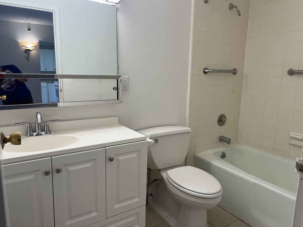 1 Pond Street, Unit 1J Winthrop, MA 02152 - Photo 9 of 12