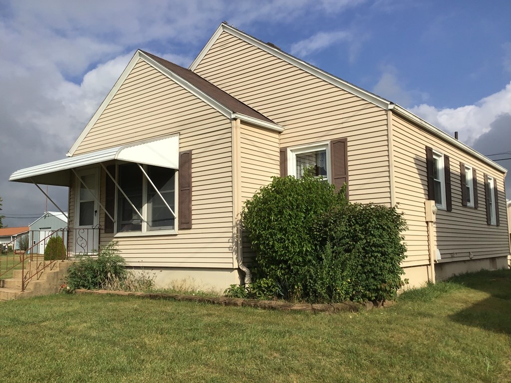 4123 West 224th Highway Decatur, IN 46733 - Photo 3 of 30