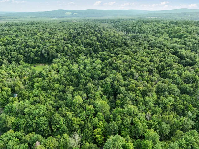 $74,000 | 105 Poplar Point Road, Mount Vernon, ME 04352