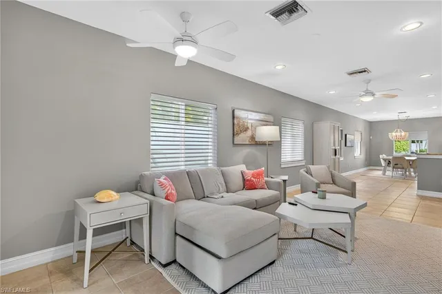 $20,000 | 740 5th Avenue North, Naples, FL 34102